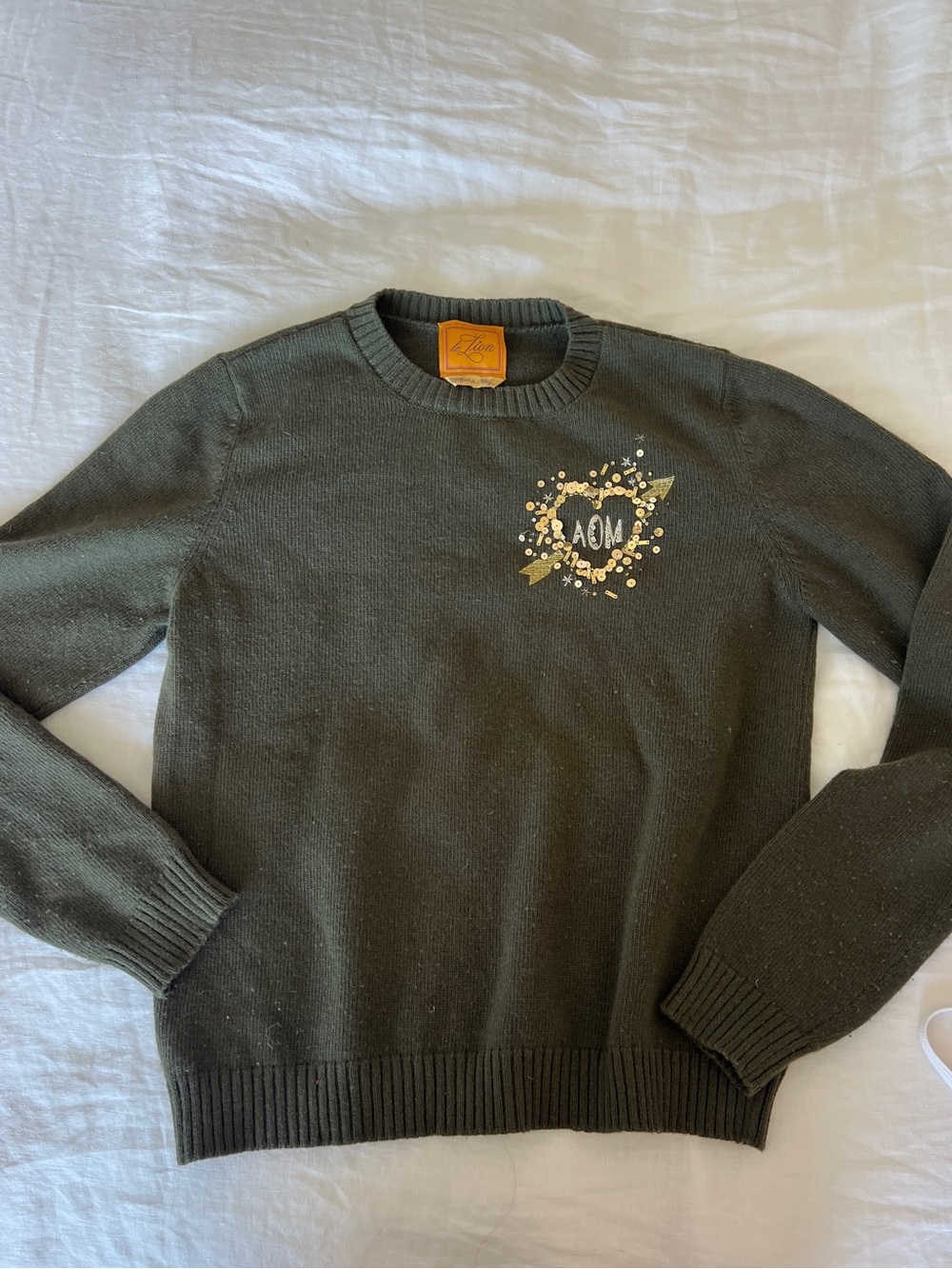Le lion custom crewneck sweater